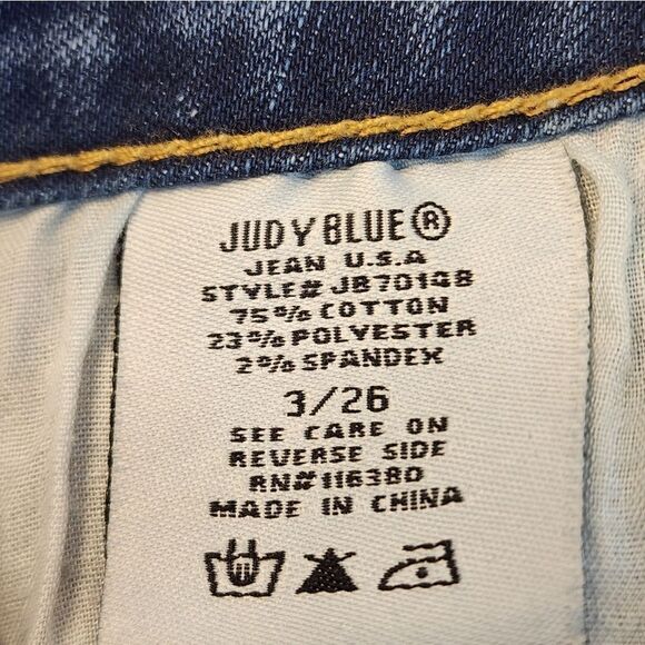 Judy Blue Jeans Capri Fit Size 3/26 - Picture 5 of 5